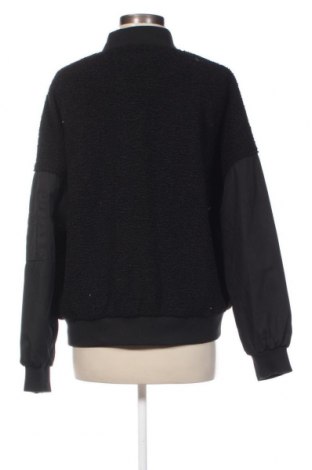 Γυναικείο μπουφάν Urban Classics, Μέγεθος M, Χρώμα Μαύρο, Τιμή 12,68 €