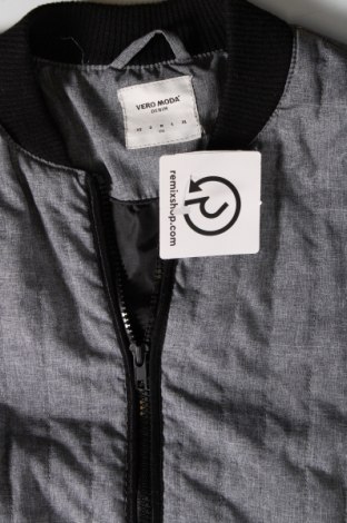 Γυναικείο μπουφάν Vero Moda, Μέγεθος M, Χρώμα Γκρί, Τιμή 14,83 €