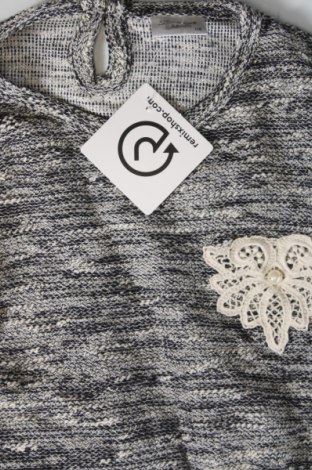 Детска блуза Breeze, Размер 4-5y/ 110-116 см, Цвят Сребрист, Цена 6,90 лв.