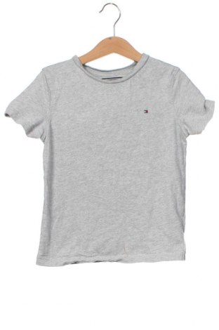 Παιδικό μπλουζάκι Tommy Hilfiger, Μέγεθος 4-5y/ 110-116 εκ., Χρώμα Γκρί, Τιμή 35,57 €