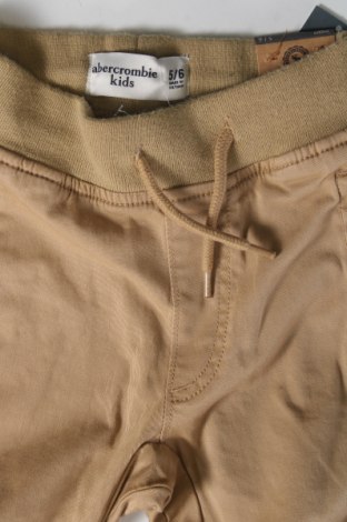 Детски панталон Abercrombie Kids, Размер 5-6y/ 116-122 см, Цвят Бежов, Цена 129,00 лв.