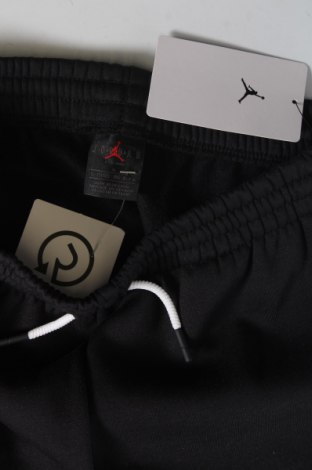 Gyerek sport nadrág Air Jordan Nike, Méret 10-11y / 146-152 cm, Szín Fekete, Ár 24 979 Ft