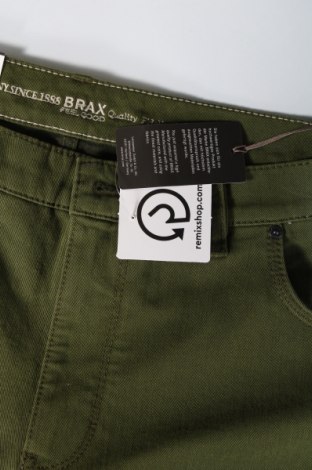 Мъжки дънки Brax, Размер XL, Цвят Зелен, Цена 161,00 лв.