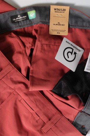 Ανδρικό κοντό παντελόνι Quiksilver, Μέγεθος L, Χρώμα Κόκκινο, Τιμή 29,90 €