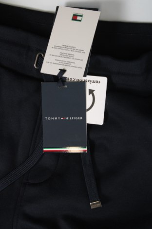 Мъжки къс панталон Tommy Hilfiger, Размер S, Цвят Син, Цена 62,00 лв.