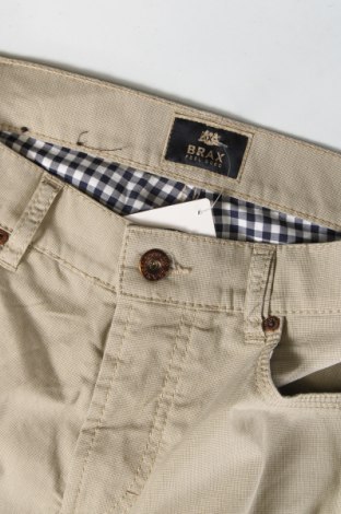 Мъжки панталон Brax, Размер M, Цвят Бежов, Цена 6,60 лв.