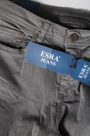 Herrenhose Esra, Größe M, Farbe Grün, Preis 7,75 €