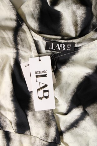 Kleid Answear, Größe M, Farbe Mehrfarbig, Preis 16,12 €