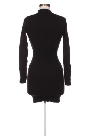 Kleid Bershka, Größe M, Farbe Schwarz, Preis 3,03 €