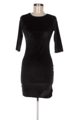 Šaty  Cherry Koko, Velikost S, Barva Černá, Cena  97,00 Kč