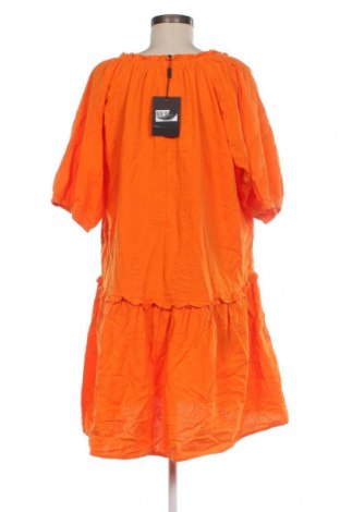 Рокля Decjuba, Размер M, Цвят Оранжев, Цена 38,50 лв.