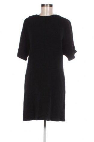 Šaty  Filippa K, Velikost M, Barva Černá, Cena  726,00 Kč