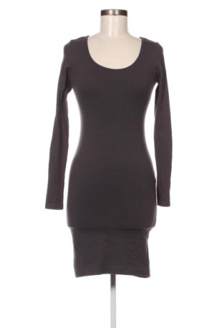 Šaty  H&M, Veľkosť XS, Farba Sivá, Cena  2,96 €