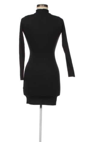 Kleid Pull&Bear, Größe S, Farbe Schwarz, Preis 3,43 €