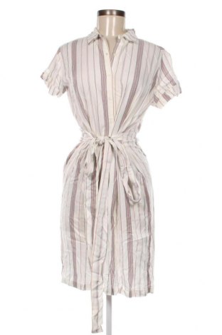 Kleid Reserved, Größe M, Farbe Mehrfarbig, Preis 5,64 €