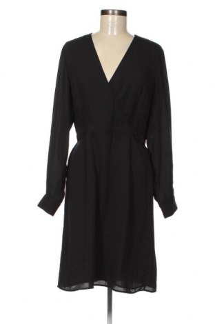 Kleid Selected Femme, Größe M, Farbe Schwarz, Preis 15,50 €