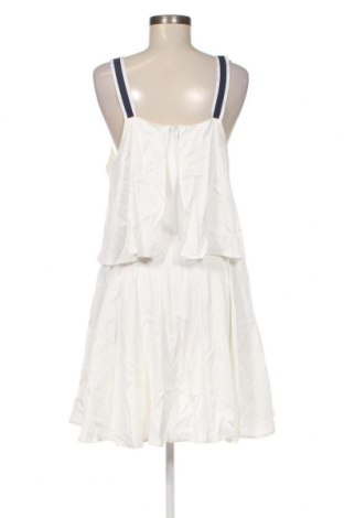 Šaty  Silvian Heach, Velikost L, Barva Bílá, Cena  1 141,00 Kč