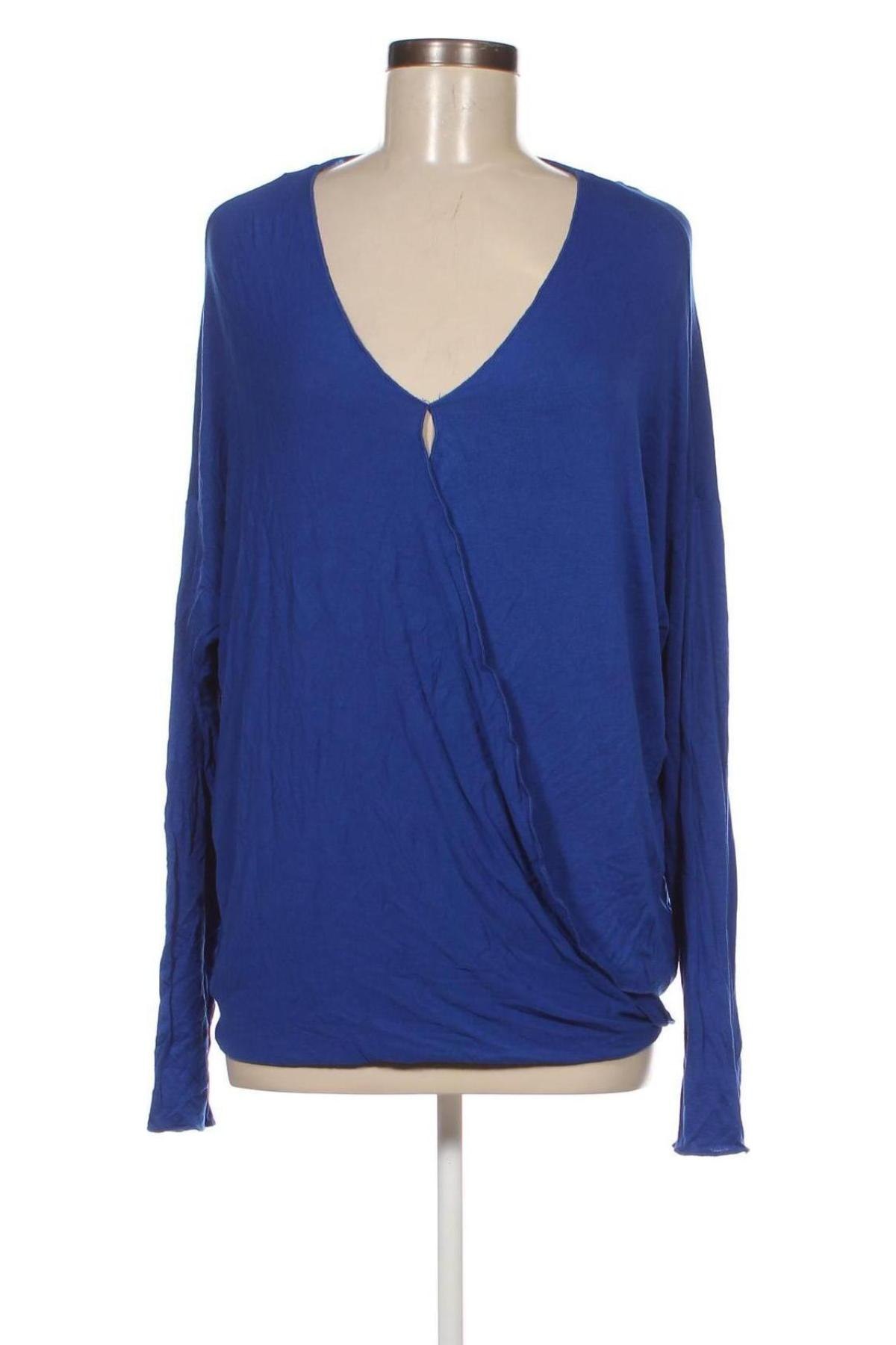 Γυναικεία μπλούζα Blind Date, Μέγεθος M, Χρώμα Μπλέ, Τιμή 2,47 €