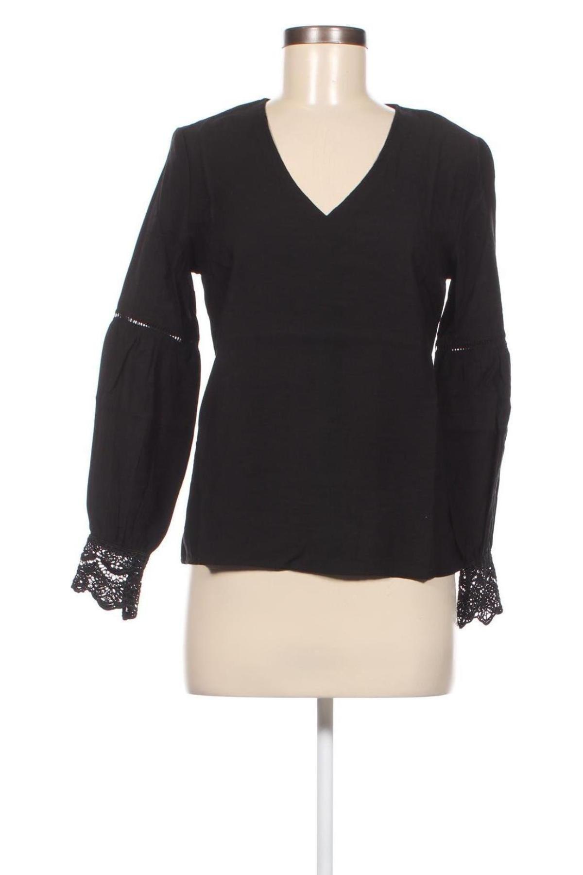 Γυναικεία μπλούζα VILA, Μέγεθος XS, Χρώμα Μαύρο, Τιμή 20,62 €