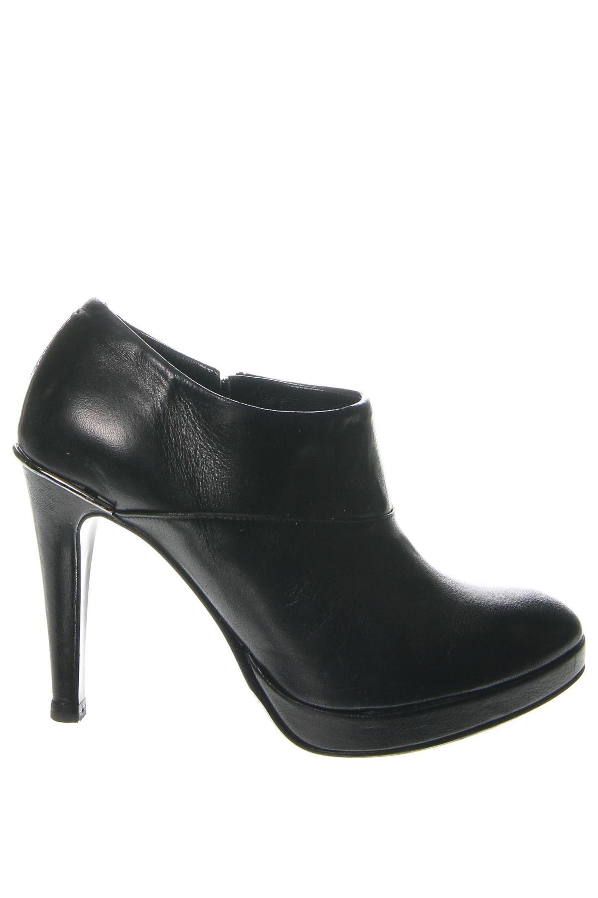 Дамски обувки Primadonna, Размер 36, Цвят Черен, Цена 69,68 лв.