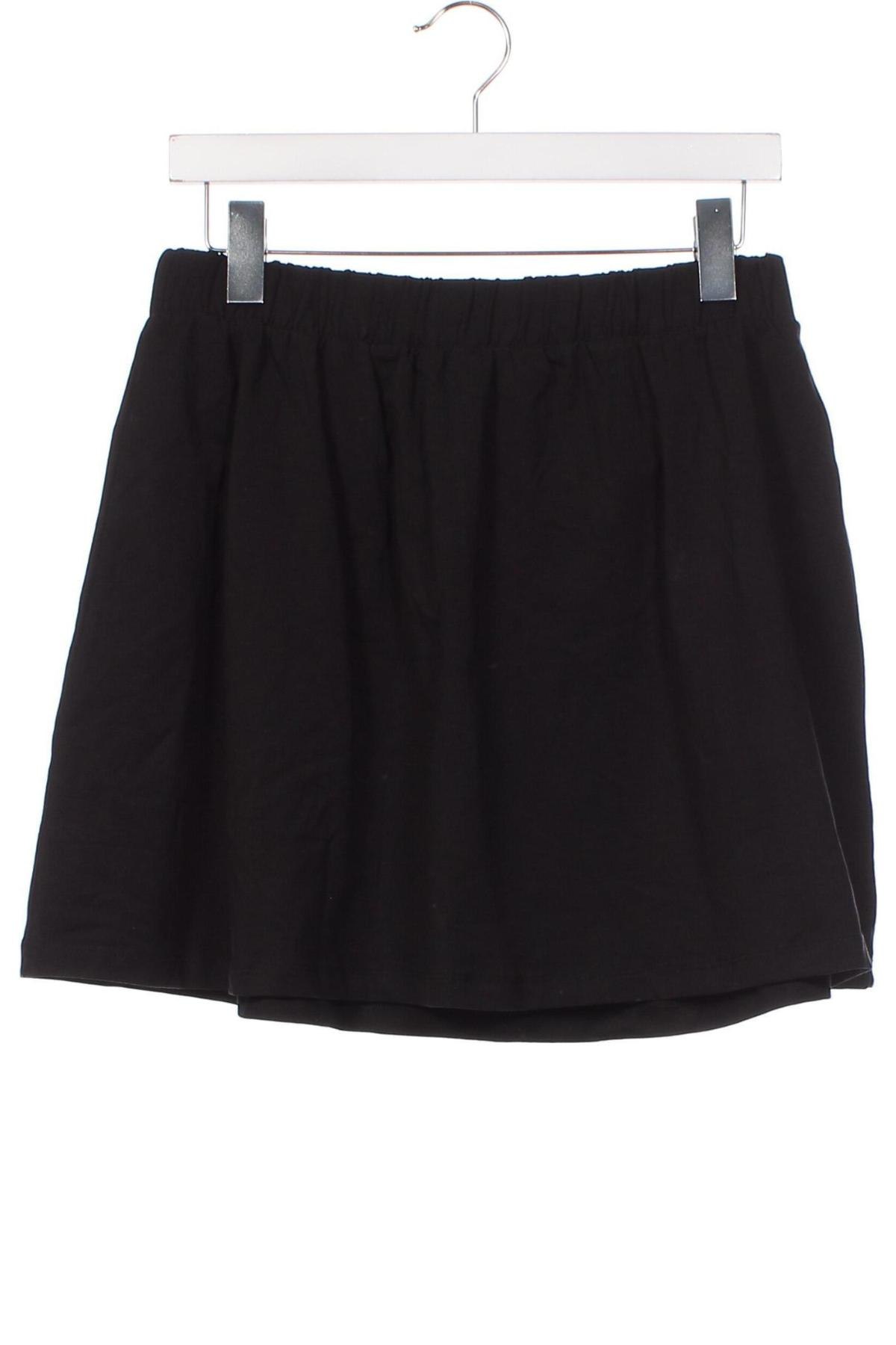 Dětská sukně  4F, Velikost 12-13y/ 158-164 cm, Barva Černá, Cena  407,00 Kč