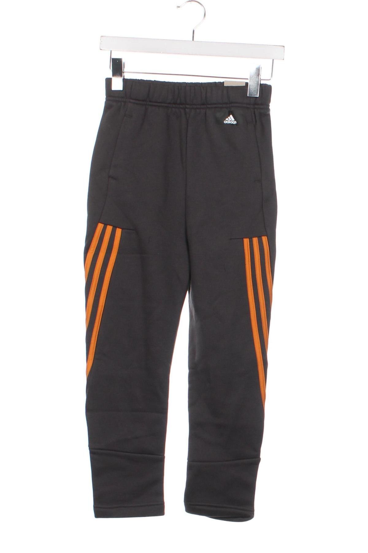 Kinder Sporthose Adidas, Größe 9-10y/ 140-146 cm, Farbe Grau, Preis 40,72 €