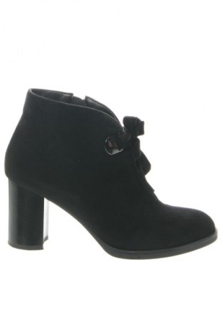 Botine de damă Epica, Mărime 38, Culoare Negru, Preț 250,53 Lei