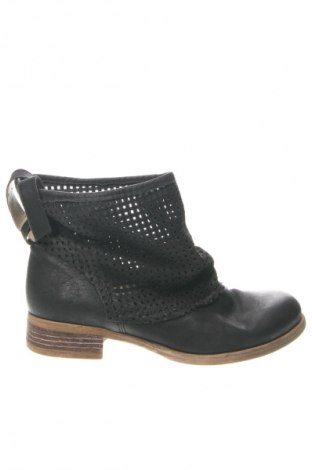 Botine de damă Leonardo, Mărime 37, Culoare Negru, Preț 200,00 Lei