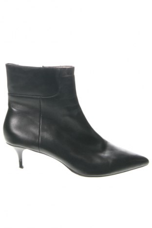 Botine de damă Zara, Mărime 38, Culoare Negru, Preț 250,68 Lei