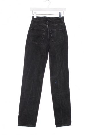 Damskie jeansy Gina Tricot, Rozmiar XXS, Kolor Czarny, Cena 44,99 zł