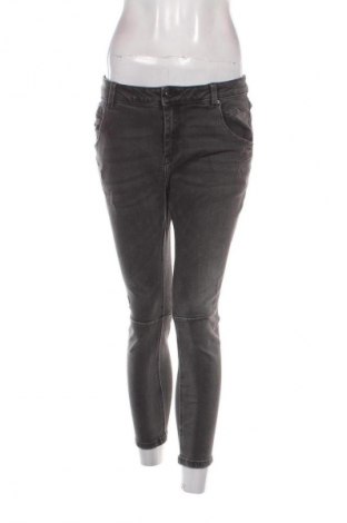 Damen Jeans Mohito, Größe M, Farbe Grau, Preis 18,99 €