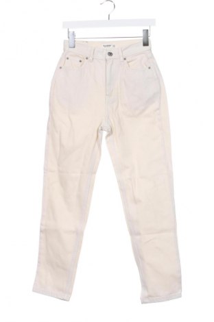 Női farmernadrág Pull&Bear, Méret XS, Szín Fehér, Ár 5 802 Ft