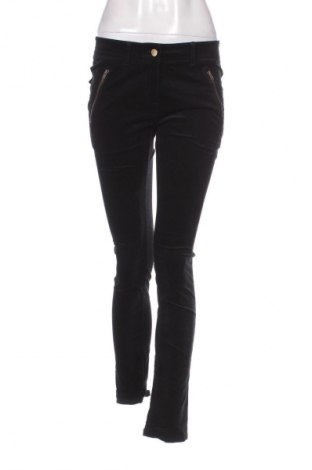 Pantaloni de velvet de femei Stefanel, Mărime M, Culoare Negru, Preț 336,99 Lei