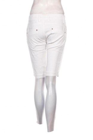Damen Shorts CLP, Größe S, Farbe Weiß, Preis € 12,99