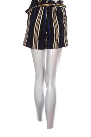 Damen Shorts Made In Italy, Größe M, Farbe Mehrfarbig, Preis € 5,00
