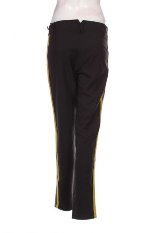 Pantaloni de femei Nelita, Mărime M, Culoare Multicolor, Preț 25,51 Lei