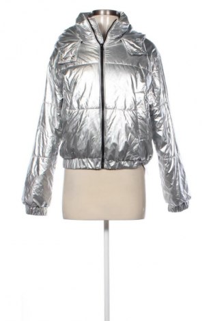 Dámská bunda  Bershka, Velikost M, Barva Šedá, Cena  779,00 Kč