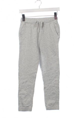 Kinder Sporthose Lager 157, Größe 10-11y/ 146-152 cm, Farbe Grau, Preis 17,99 €