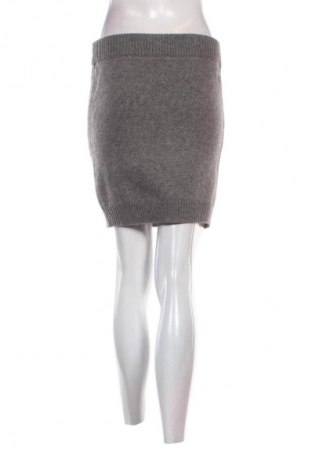 Fustă Unbranded, Mărime M, Culoare Gri, Preț 10,99 Lei
