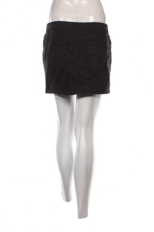 Пола Edc By Esprit, Размер M, Цвят Черен, Цена 13,99 лв.