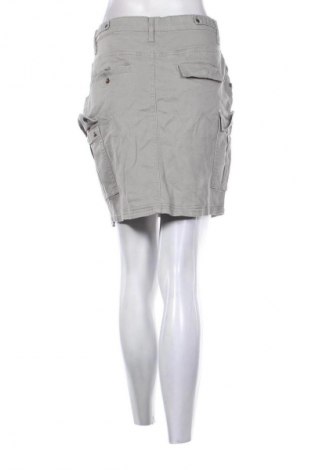 Rock Esprit, Größe M, Farbe Grau, Preis € 6,99
