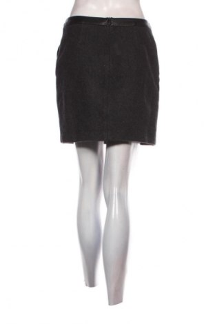 Spódnica Esprit, Rozmiar M, Kolor Szary, Cena 48,90 zł
