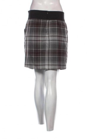 Sukně Vero Moda, Velikost M, Barva Vícebarevné, Cena  119,00 Kč