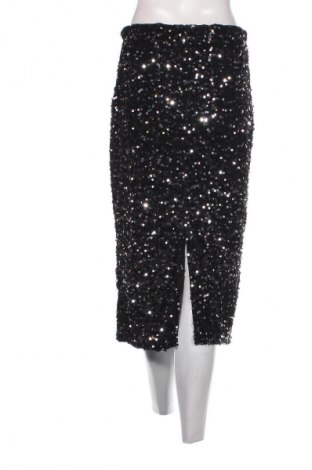 Пола Vero Moda, Размер M, Цвят Черен, Цена 6,99 лв.