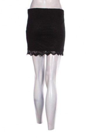 Φούστα Zara Trafaluc, Μέγεθος S, Χρώμα Μαύρο, Τιμή 6,99 €