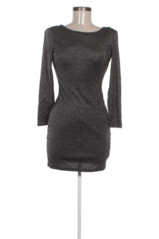 Kleid, Größe S, Farbe Silber, Preis 8,99 €