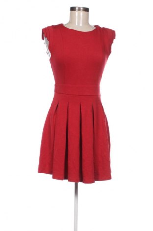 Kleid Ax Paris, Größe M, Farbe Rot, Preis 22,99 €