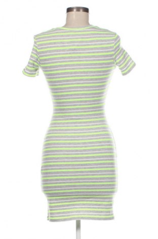 Kleid Bershka, Größe M, Farbe Mehrfarbig, Preis € 12,99