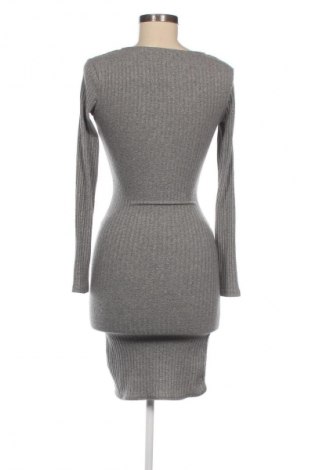 Kleid Bershka, Größe S, Farbe Grau, Preis € 5,99