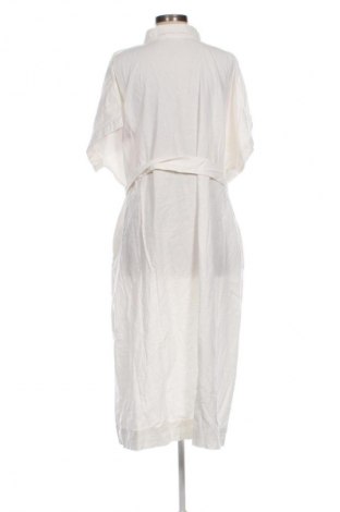 Kleid Bpc Bonprix Collection, Größe 3XL, Farbe Weiß, Preis 14,83 €